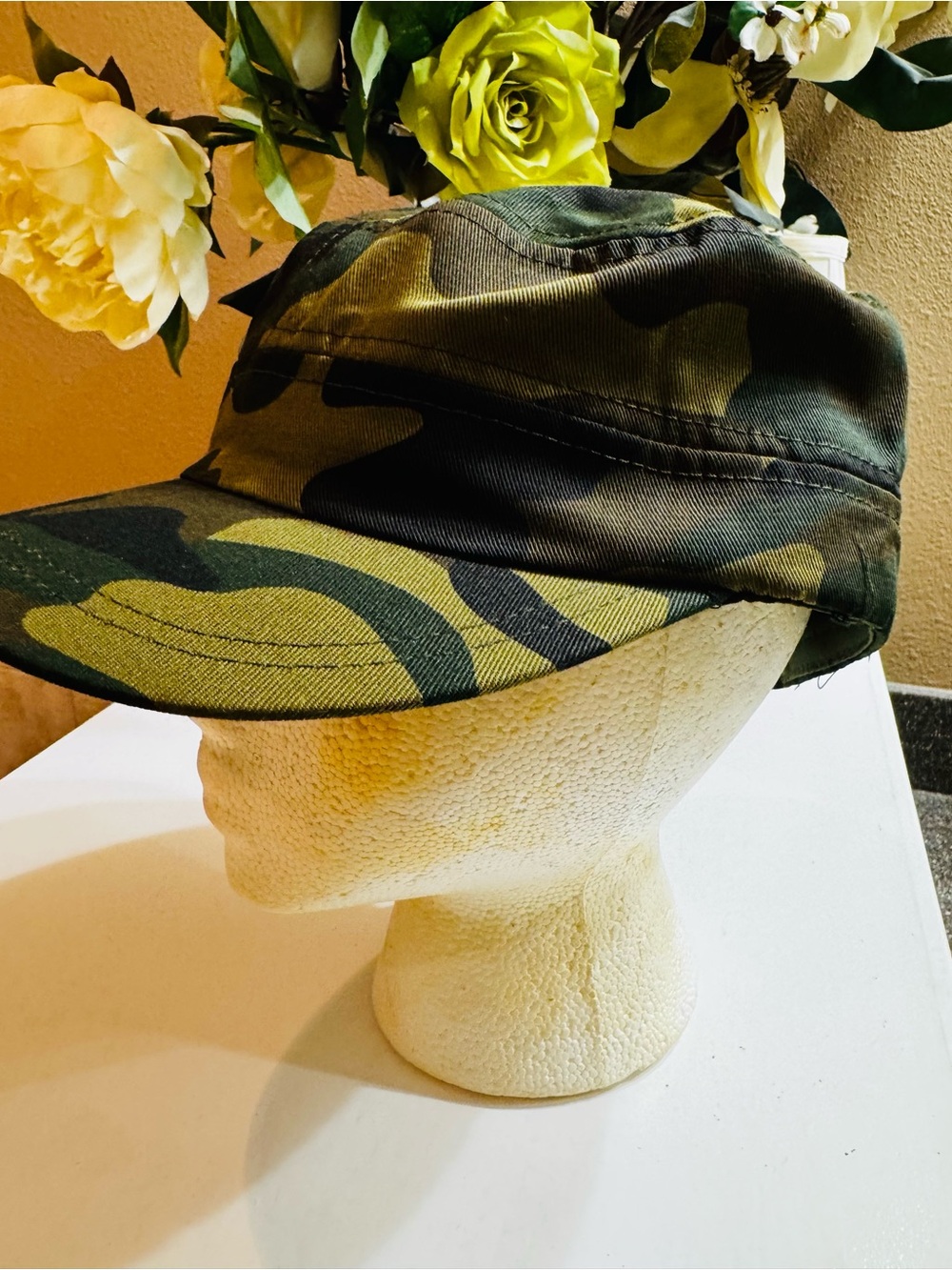 Women’s Camouflage Military-Style Cap - Green Camo